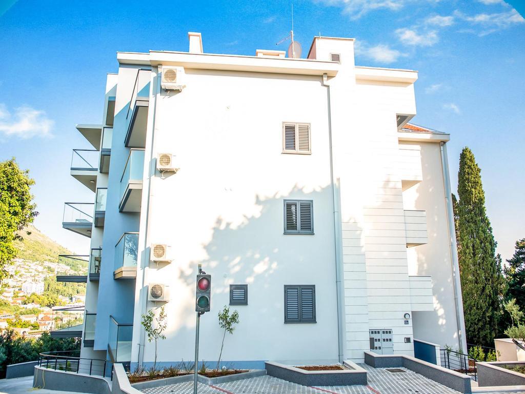 Apartment Svea - Free Parking ดูบรอฟนิก ภายนอก รูปภาพ